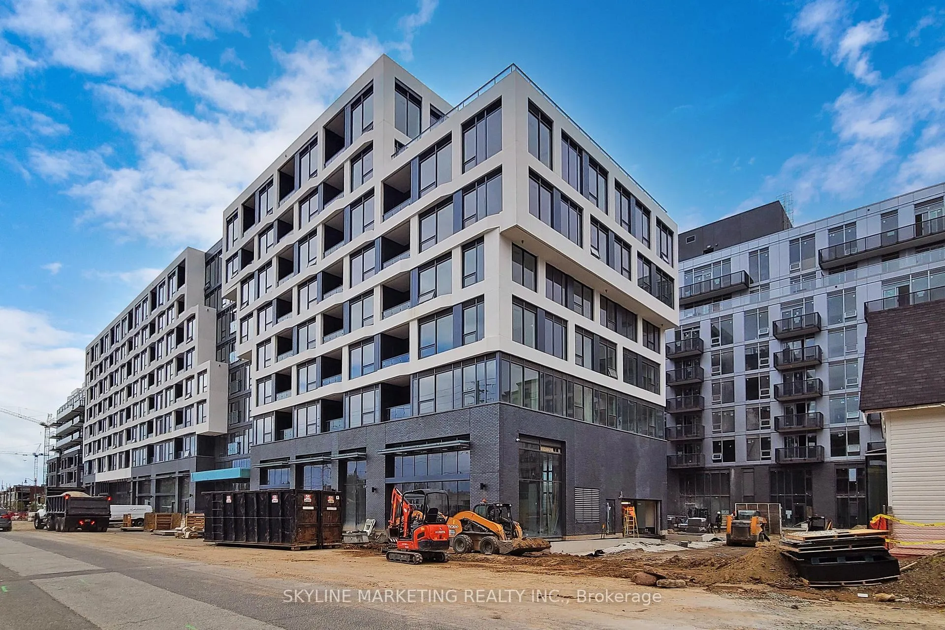 Front of Unit 112, 2450 Old Bronte Road W