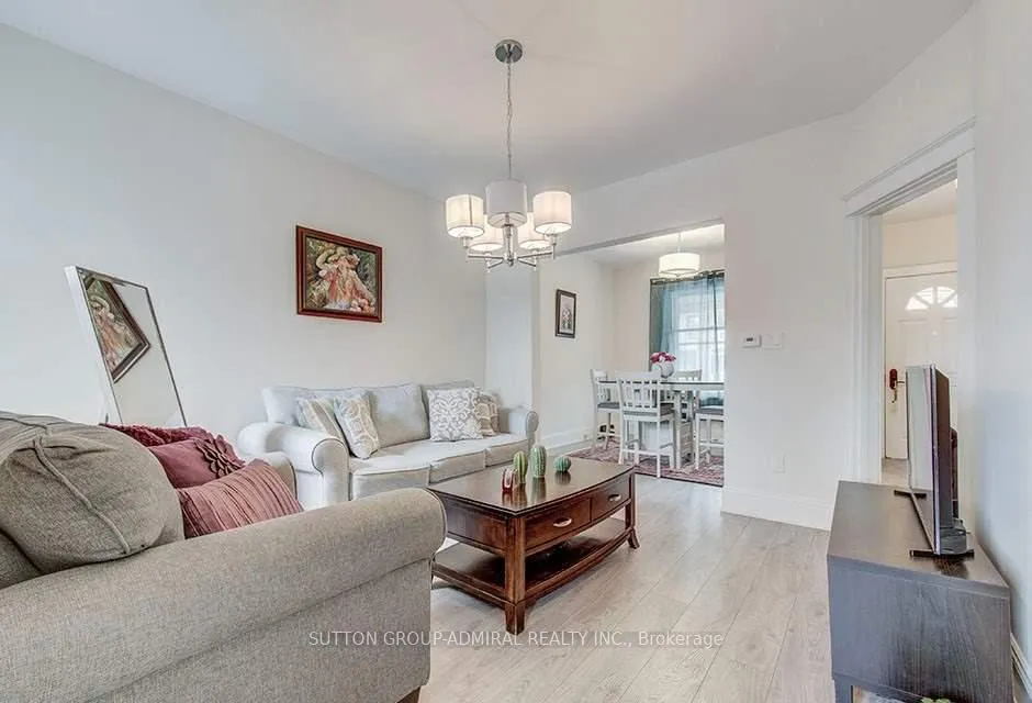 Photo 7 of 738 Cannon Street, Hamilton, Stipley — HOMEH