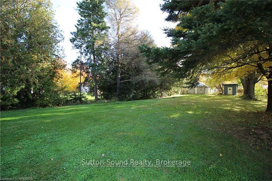 Photo 4 of 680216 Sideroad 30, Chatsworth — HOMEH