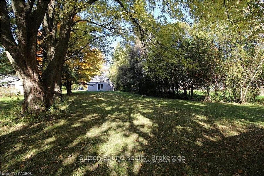 Photo 6 of 680216 Sideroad 30, Chatsworth — HOMEH