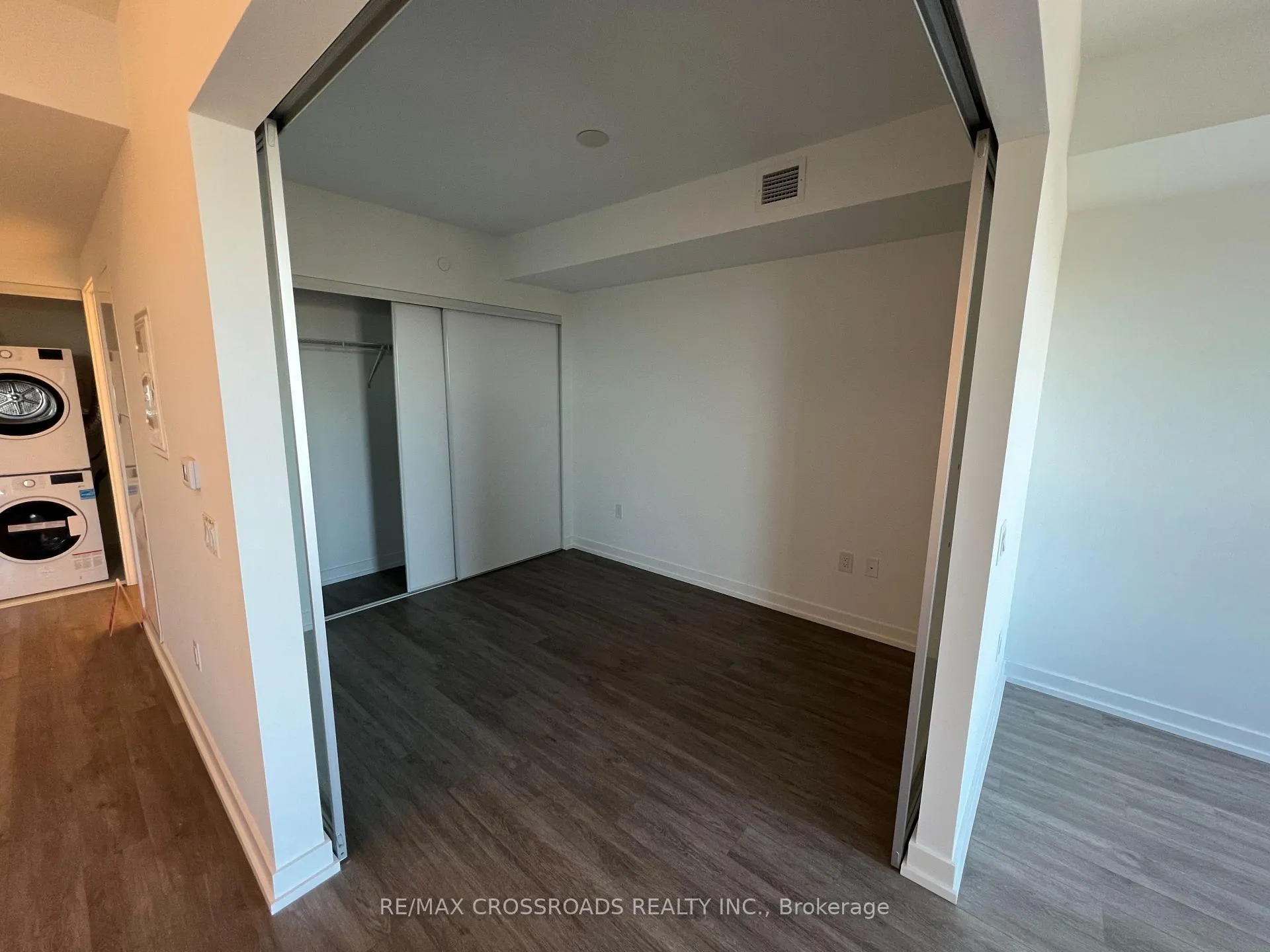 Photo 6 of Unit 3206, 395 Bloor Street E, Toronto, North St. James Town — HOMEH