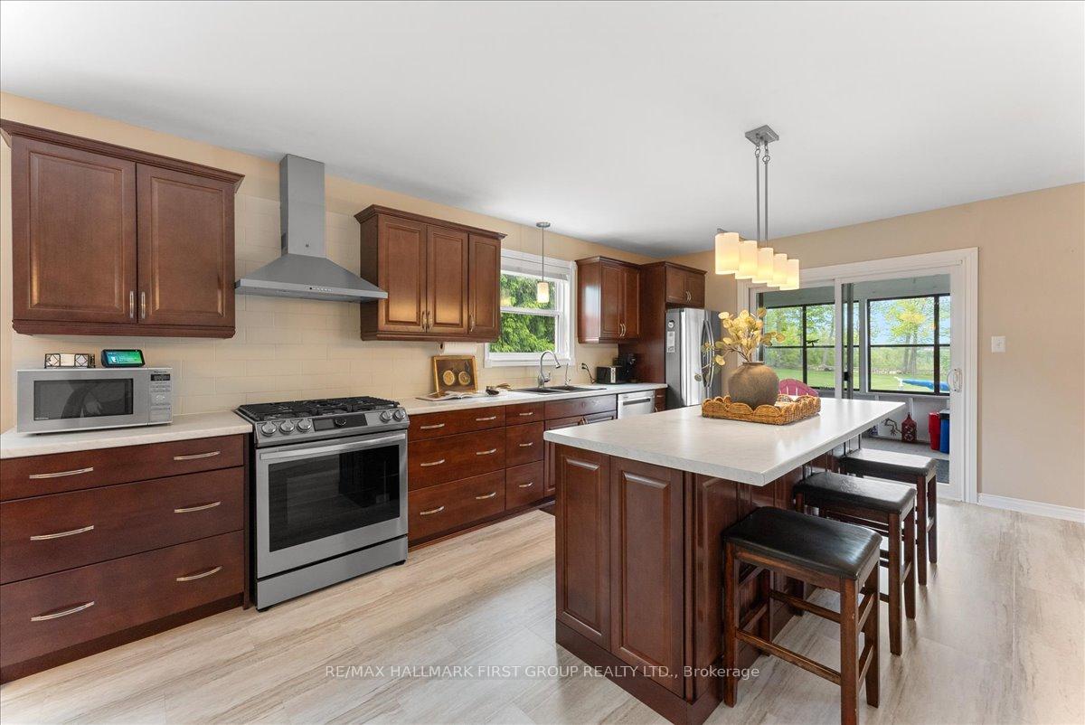 Photo 11 of 910 Stewart Line, Cavan Monaghan, Cavan Twp — HOMEH