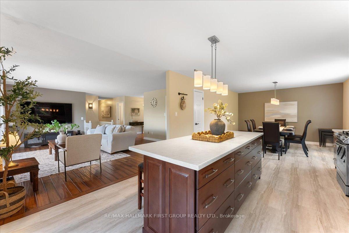 Photo 13 of 910 Stewart Line, Cavan Monaghan, Cavan Twp — HOMEH