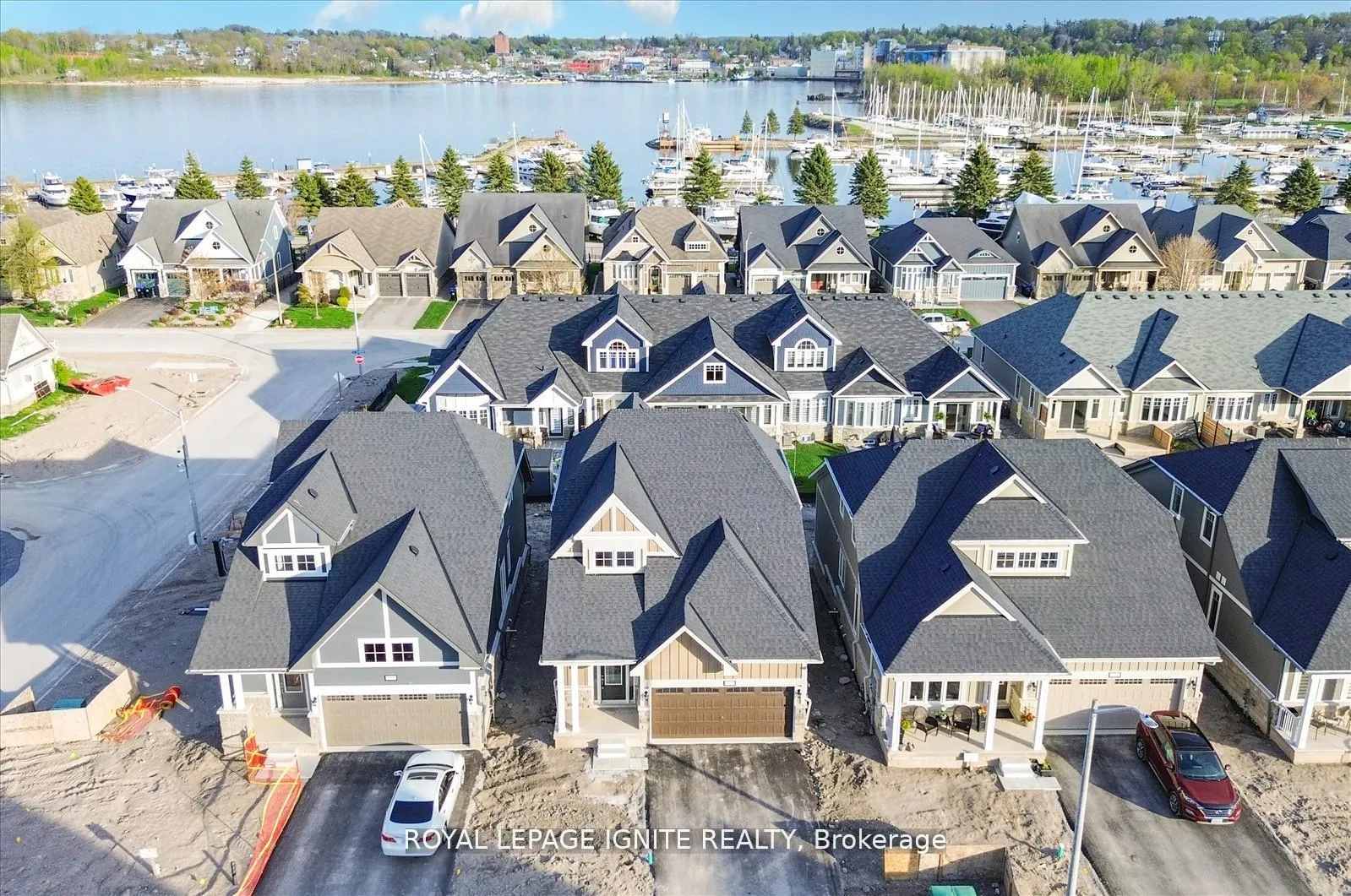 Photo 4 of 519 Hudson Crescent, Midland — HOMEH
