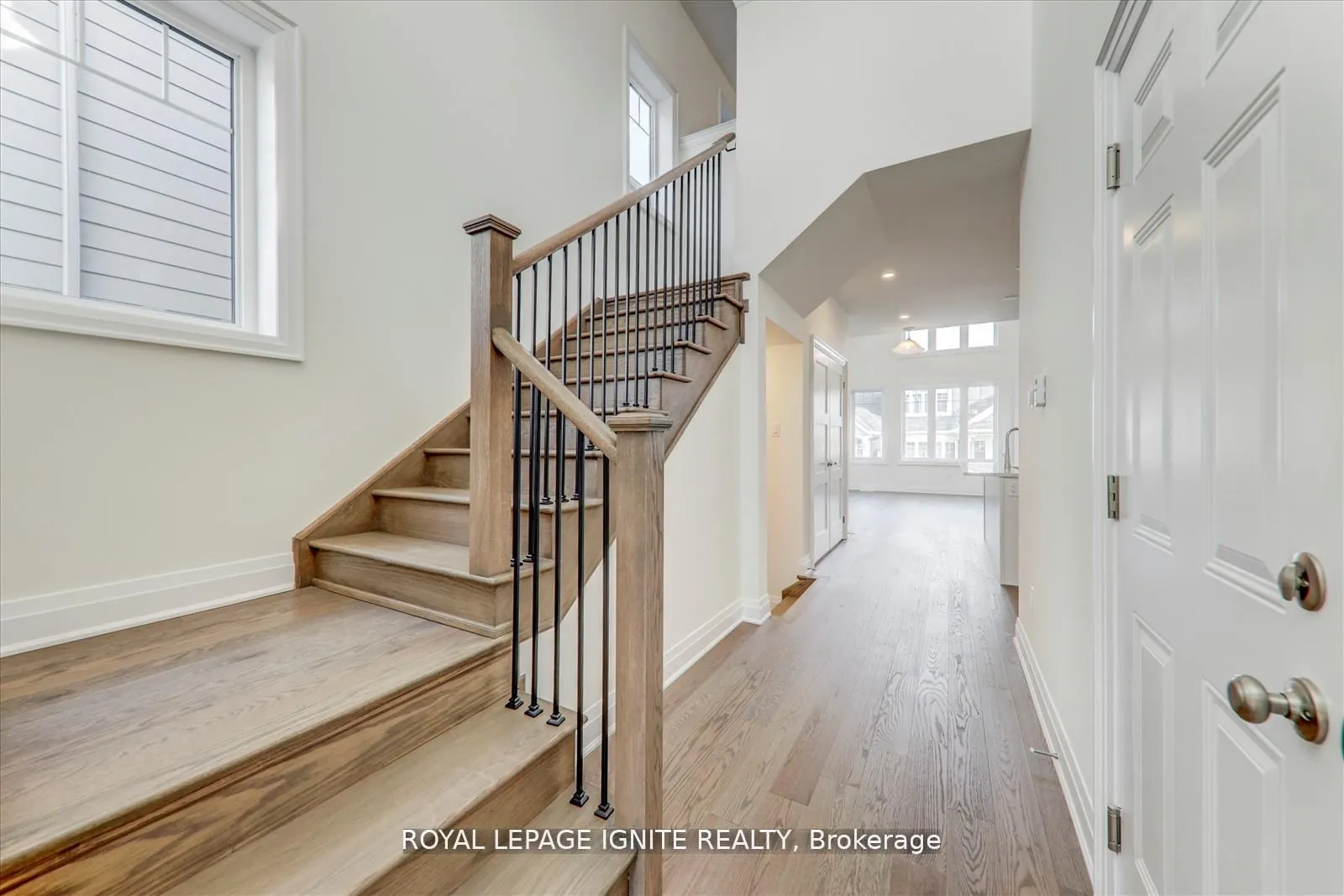 Photo 9 of 519 Hudson Crescent, Midland — HOMEH