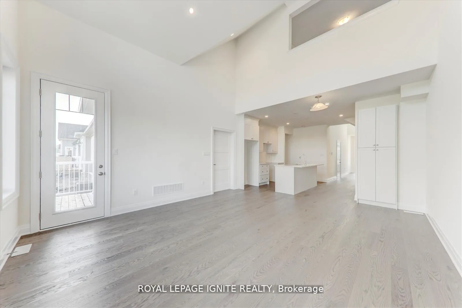 Photo 14 of 519 Hudson Crescent, Midland — HOMEH