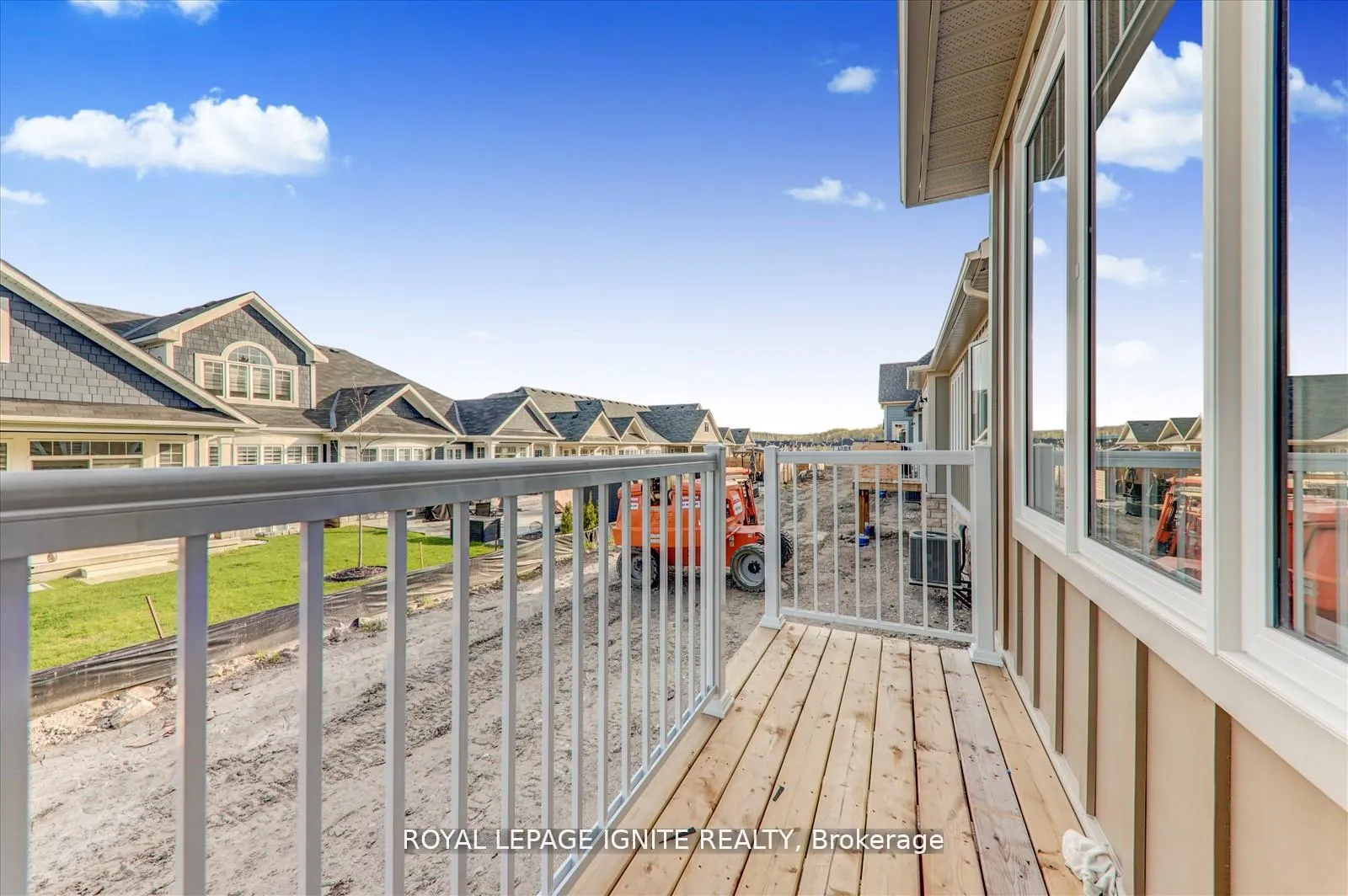 Photo 15 of 519 Hudson Crescent, Midland — HOMEH