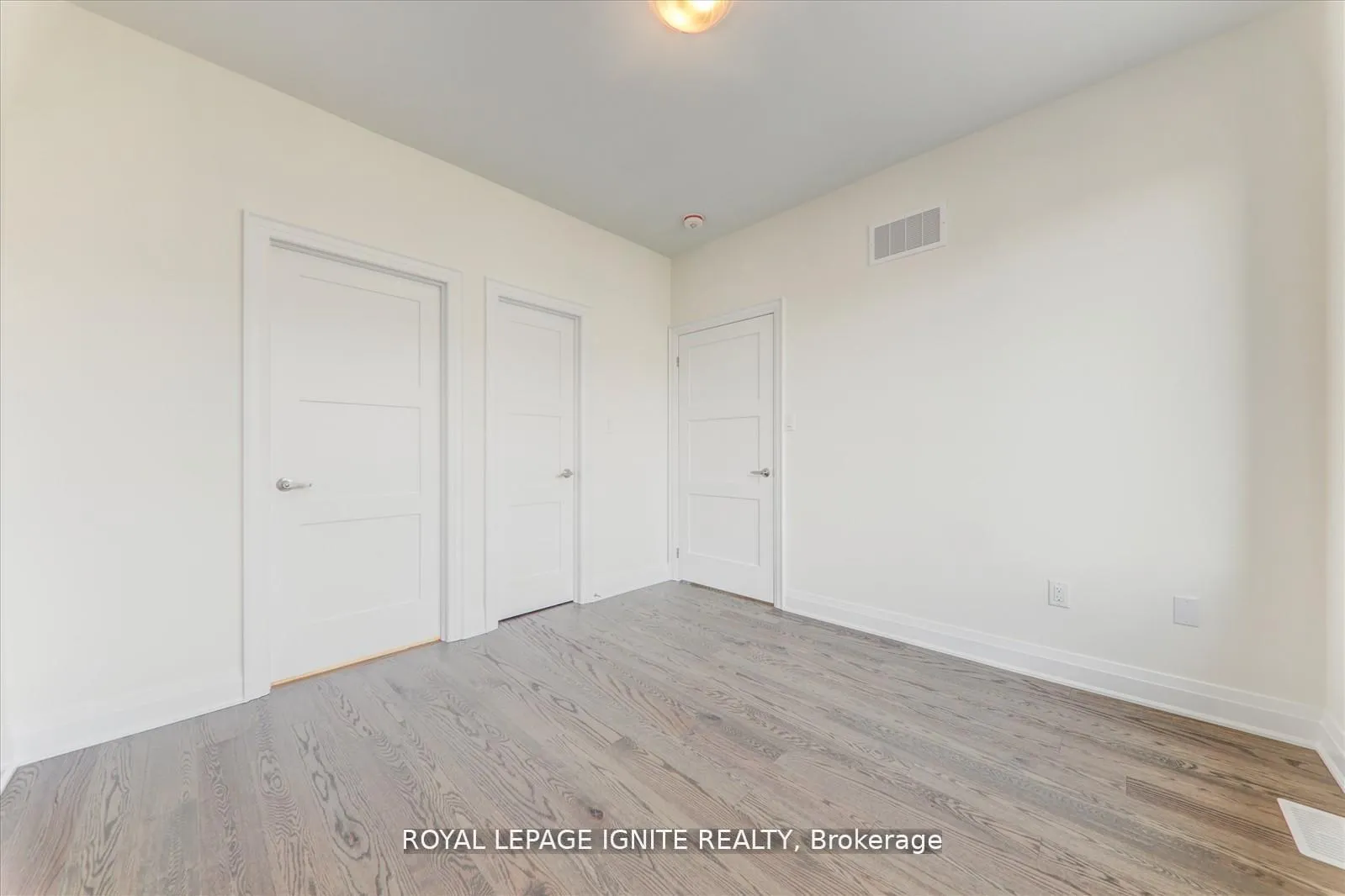 Photo 17 of 519 Hudson Crescent, Midland — HOMEH