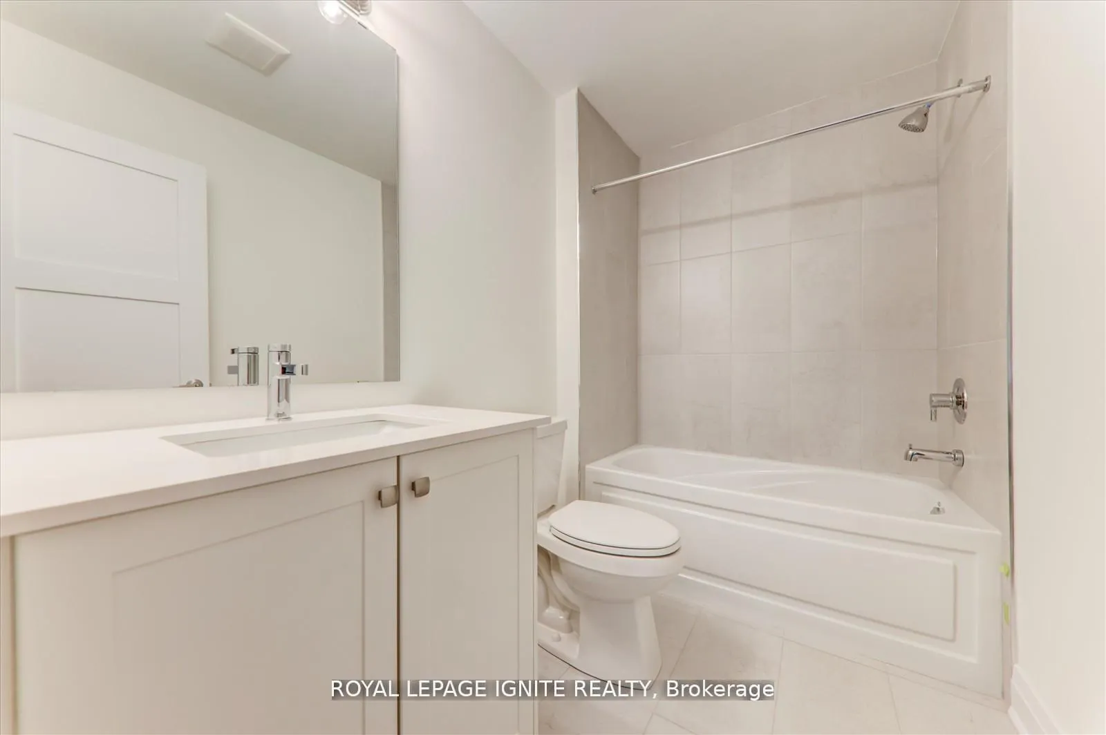 Photo 22 of 519 Hudson Crescent, Midland — HOMEH