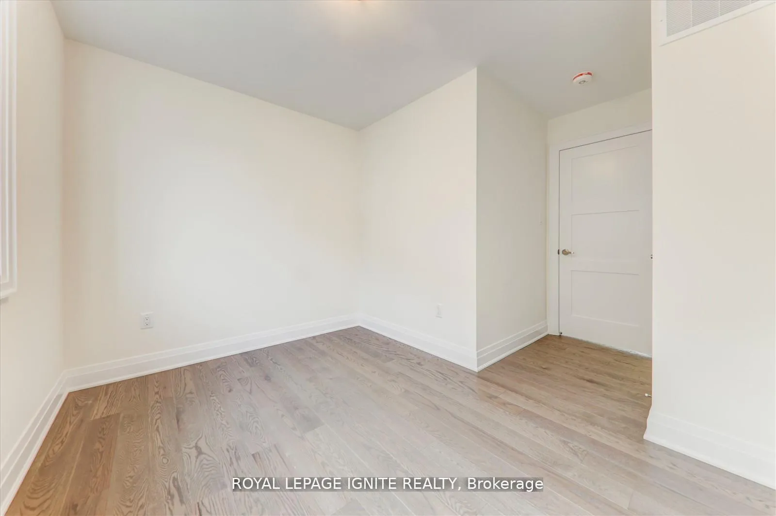 Photo 31 of 519 Hudson Crescent, Midland — HOMEH