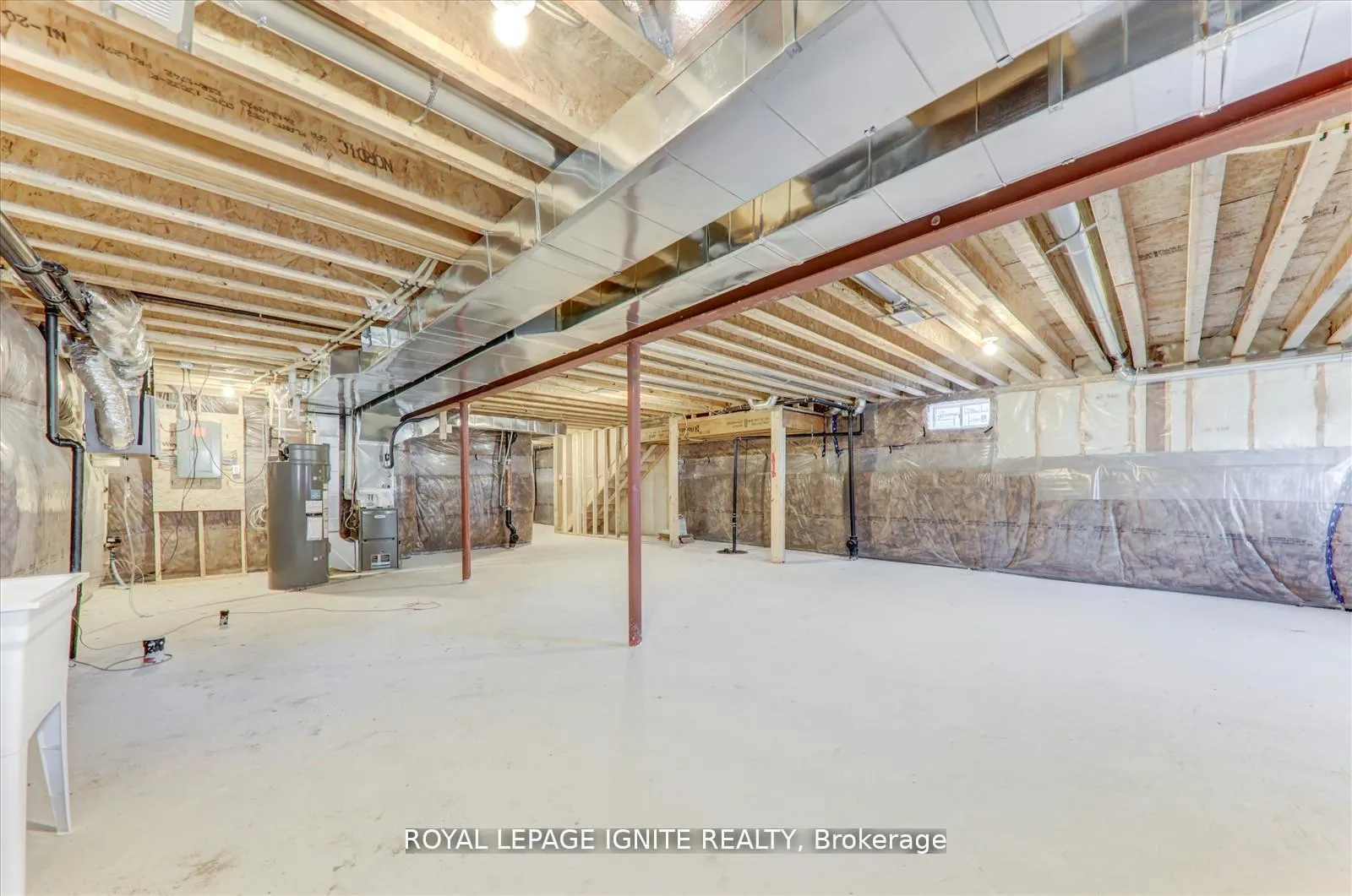 Photo 33 of 519 Hudson Crescent, Midland — HOMEH
