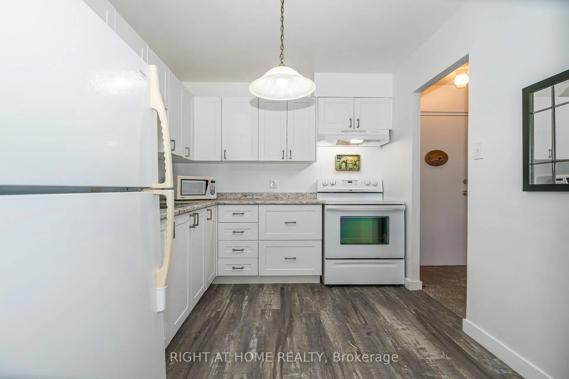 Photo 17 of Unit 506, 131 Taunton Road E, Oshawa, Centennial — HOMEH