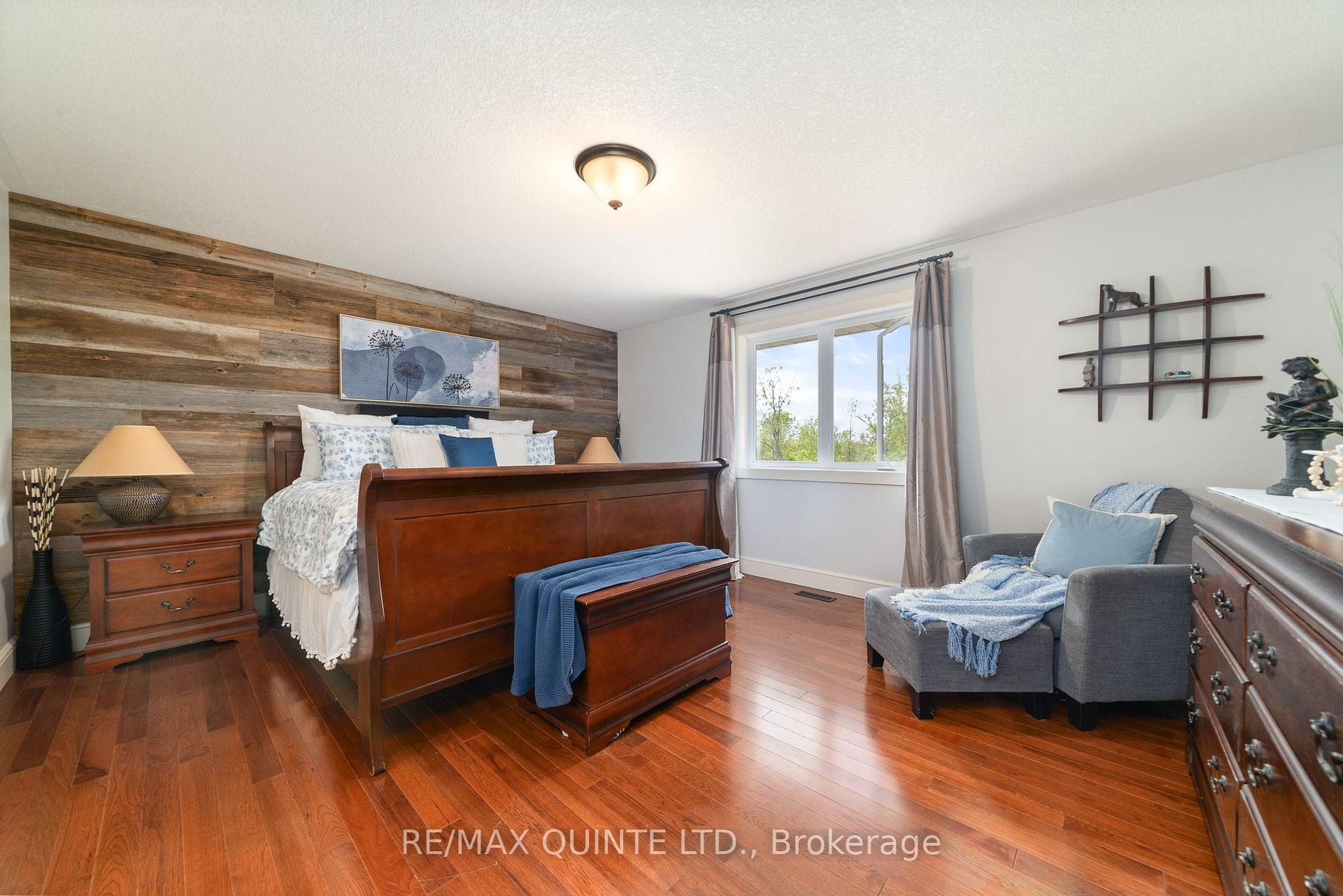 Photo 1 of 275 Avondale Road, Belleville, West Belleville — HOMEH