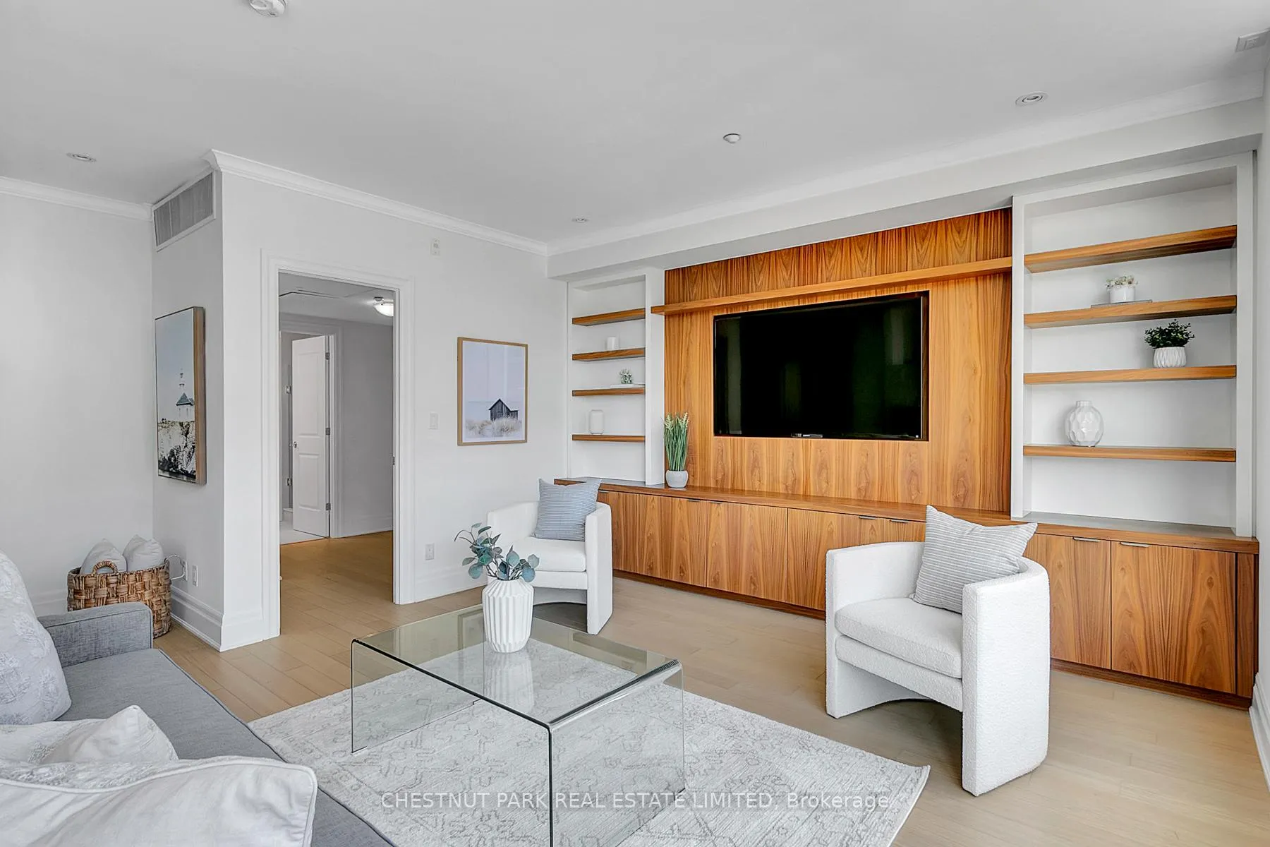 Photo 9 of Unit 306, 1 Rainsford Road, Toronto, The Beaches — HOMEH