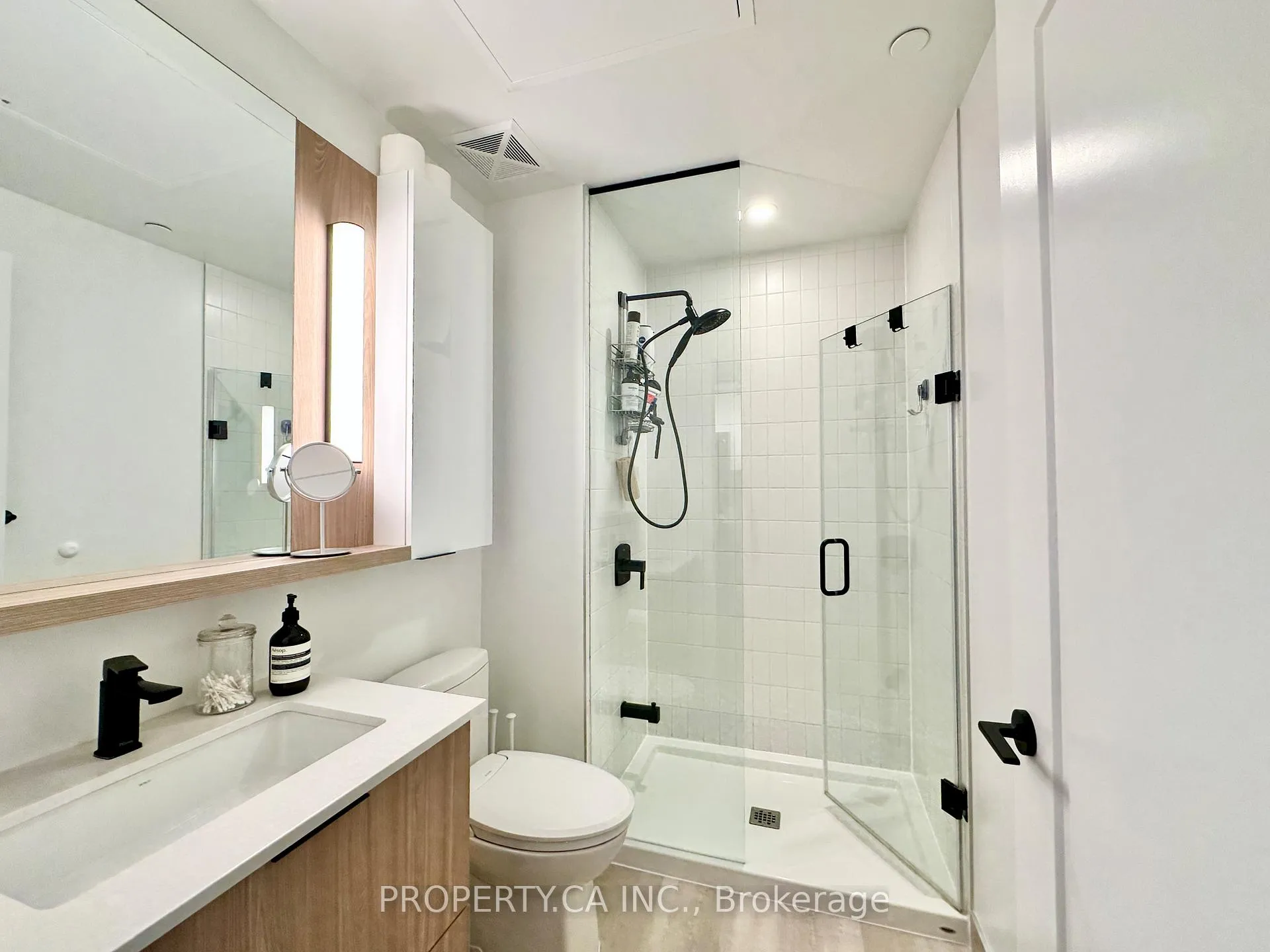 Photo 11 of Unit 1913, 5 Defries Street, Toronto, Regent Park — HOMEH