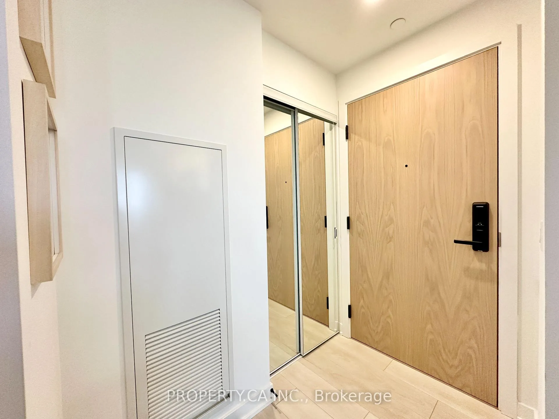 Photo 17 of Unit 1913, 5 Defries Street, Toronto, Regent Park — HOMEH