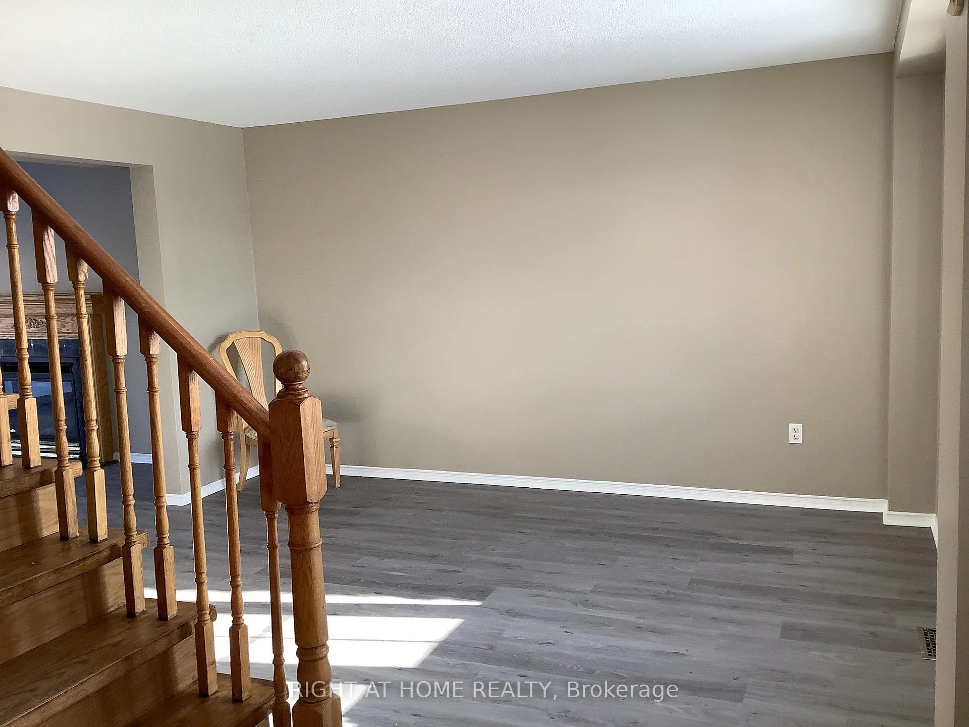 Photo 4 of 214 Dunsmore Lane, Barrie, Georgian Drive — HOMEH