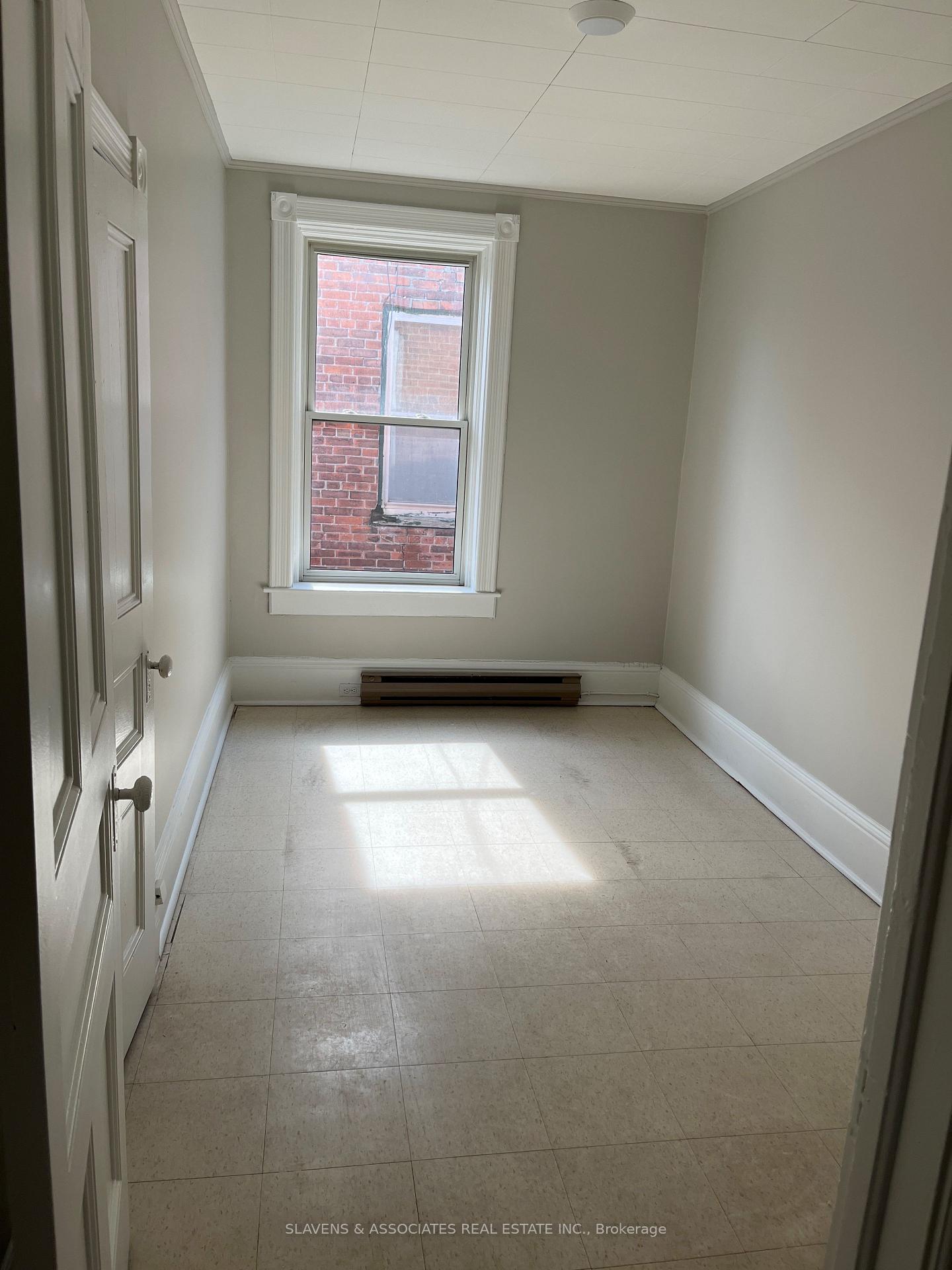 Photo 5 of Unit 5, 15 King Avenue W, Clarington, Newcastle — HOMEH