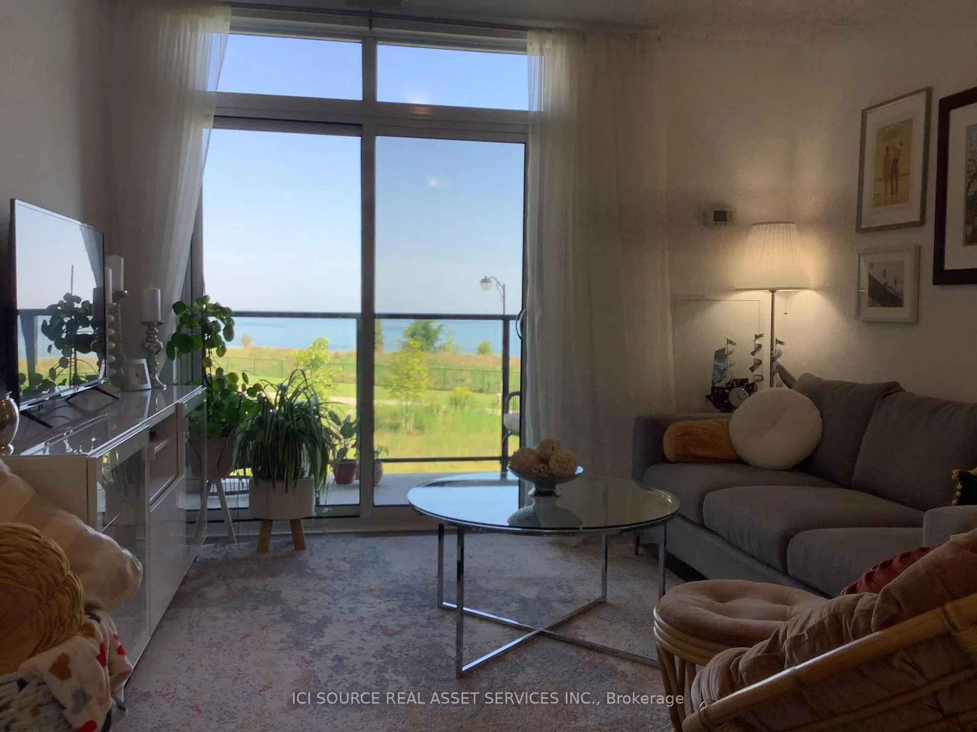 Photo 2 of Unit 203, 101 Shoreview Place, Hamilton, Stoney Creek — HOMEH