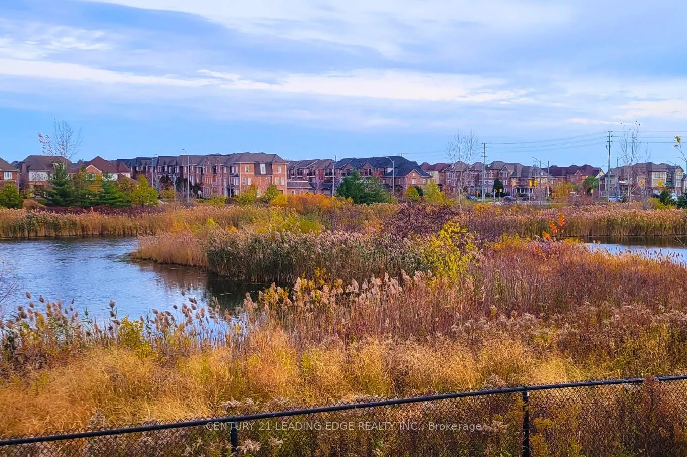 Photo 4 of 30 Hammersmith Lane, Markham, Victoria Square — HOMEH