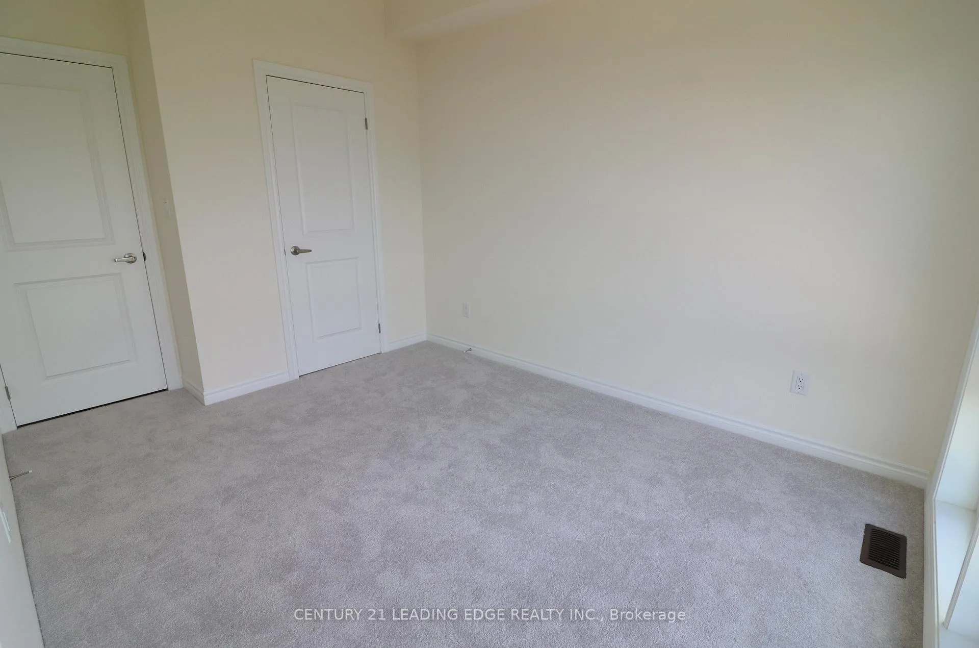 Photo 16 of 30 Hammersmith Lane, Markham, Victoria Square — HOMEH