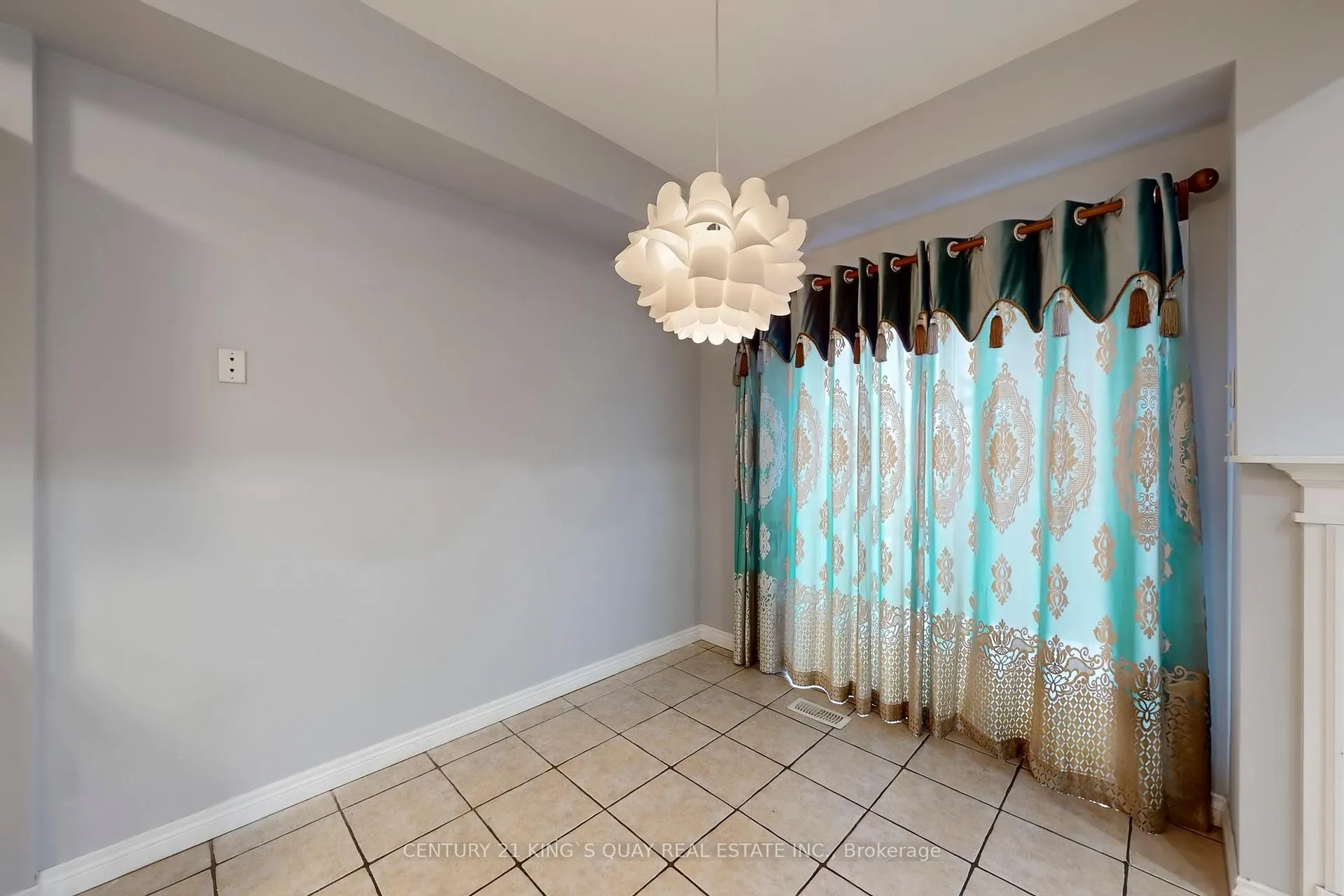 Photo 17 of Unit 21, 232 stonehenge Drive, Hamilton, Ancaster — HOMEH