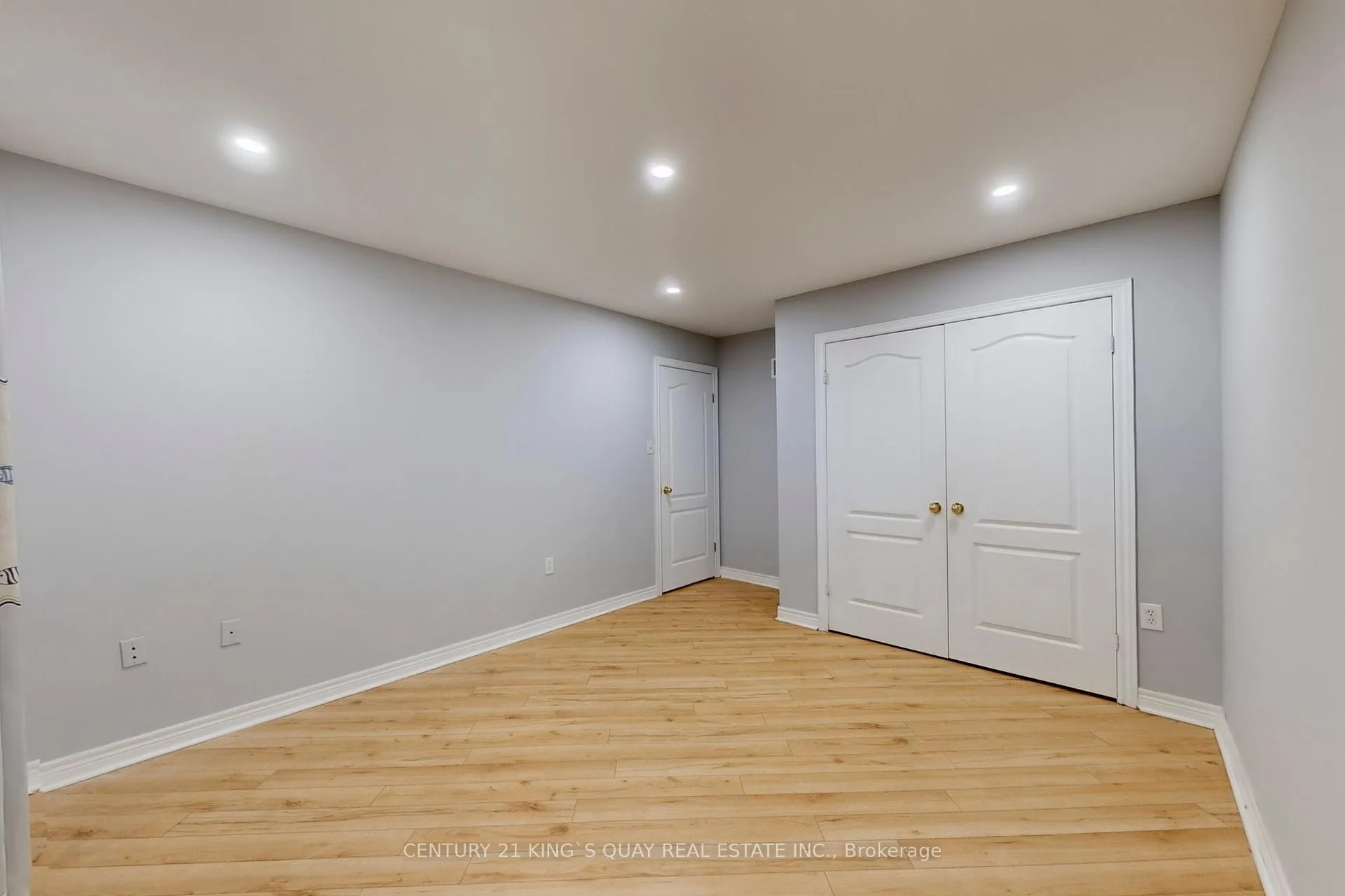 Photo 30 of Unit 21, 232 stonehenge Drive, Hamilton, Ancaster — HOMEH