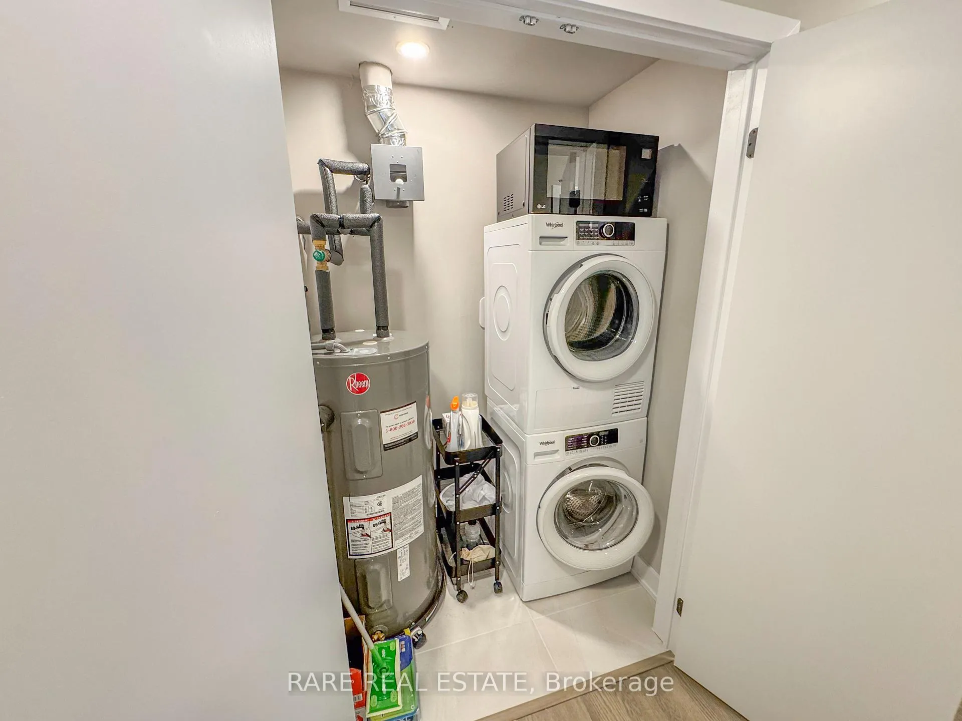 Photo 12 of Unit 602, 8 Culinary Lane, Barrie, Painswick South — HOMEH