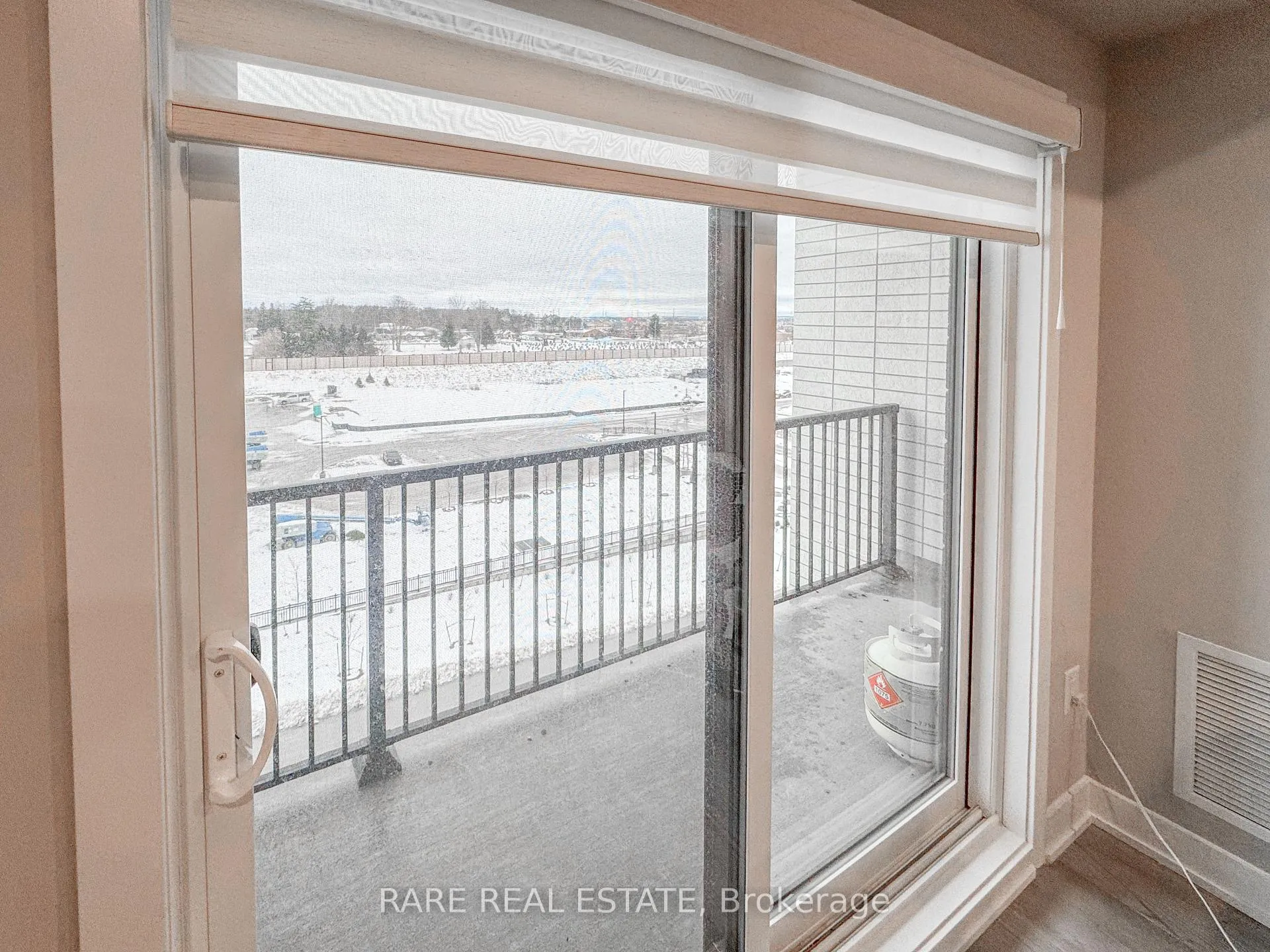 Photo 16 of Unit 602, 8 Culinary Lane, Barrie, Painswick South — HOMEH