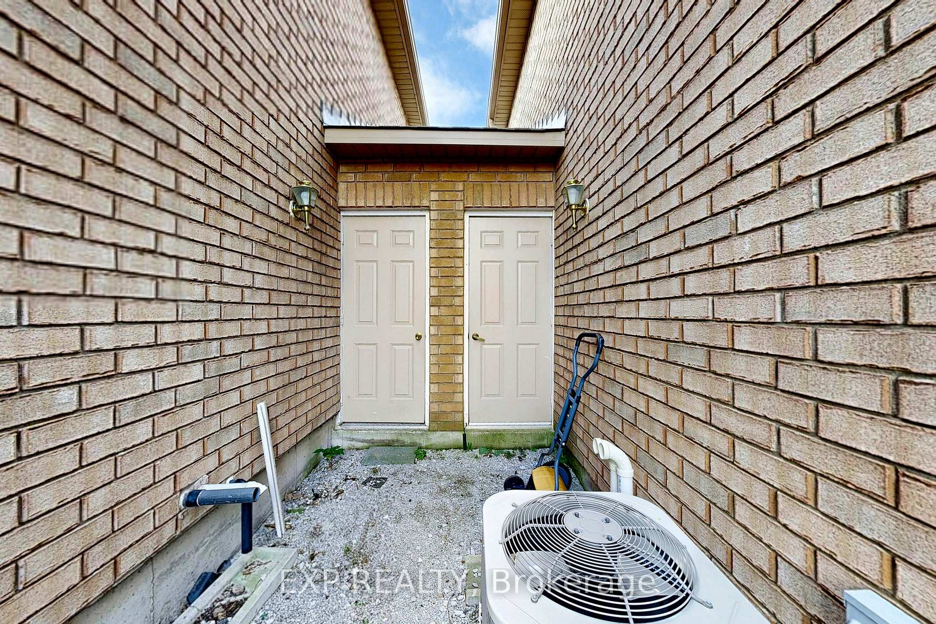 Photo 25 of 69 Goodwin Drive, Barrie, Painswick South — HOMEH