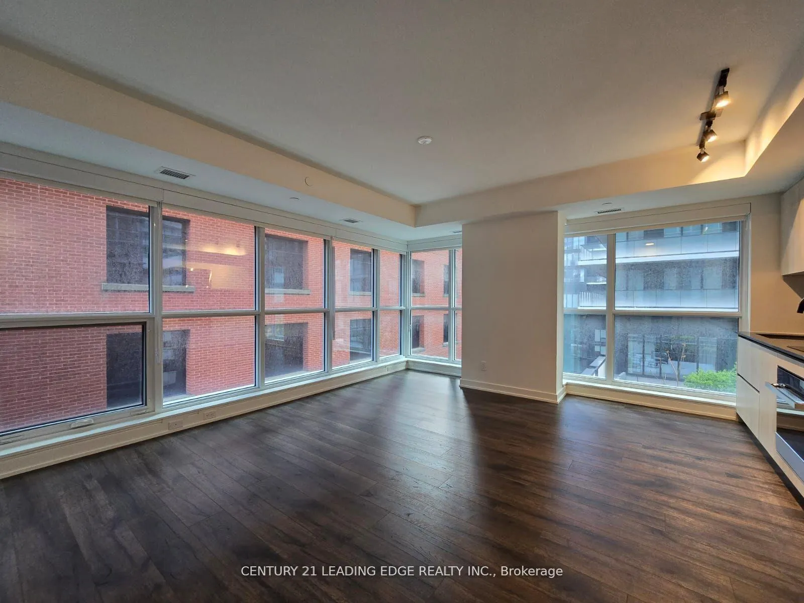 Front of Unit 803, 327 King Street W