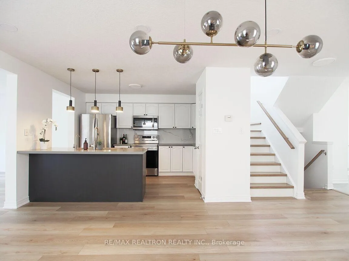 Photo 10 of 784 Karlsfeld Road, Waterloo — HOMEH