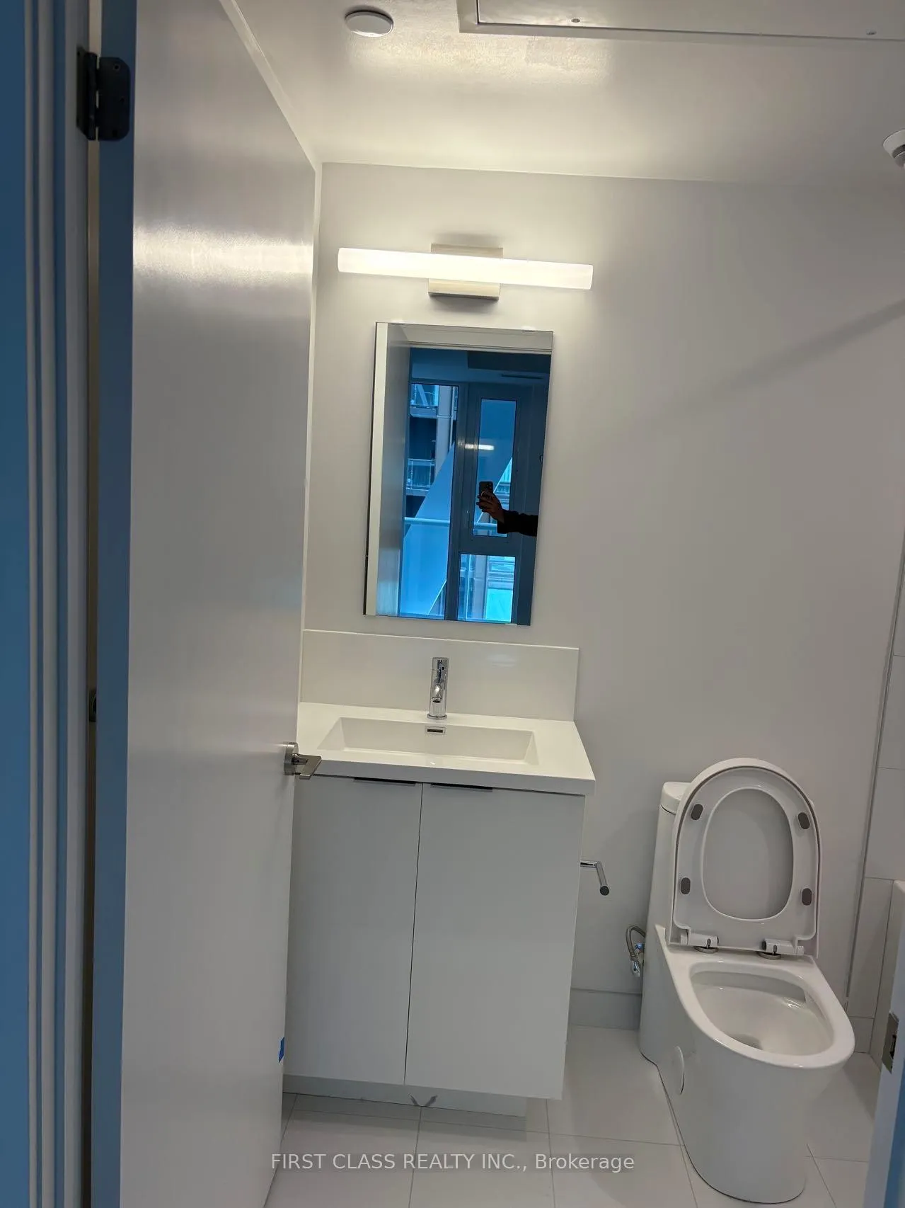 Photo 9 of Unit 2520, 230 Simcoe Street, Toronto, Kensington-Chinatown — HOMEH