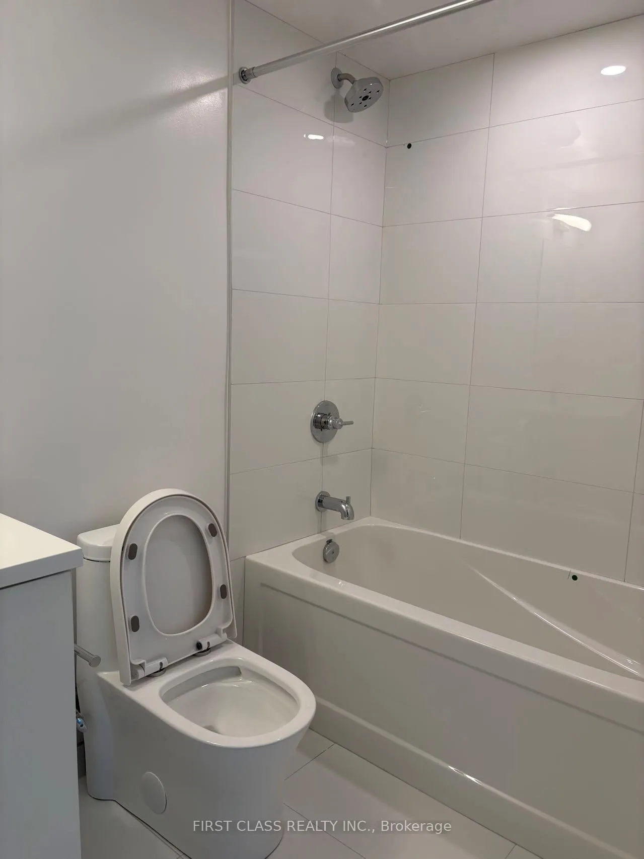 Photo 10 of Unit 2520, 230 Simcoe Street, Toronto, Kensington-Chinatown — HOMEH
