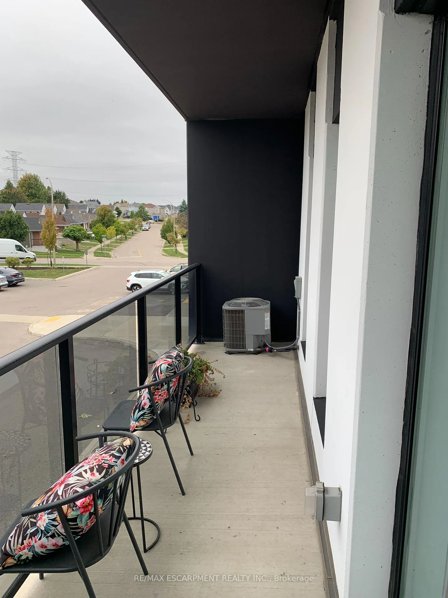 Photo 20 of Unit 210, 5 Wake Robin Drive, Kitchener, Larentian West — HOMEH