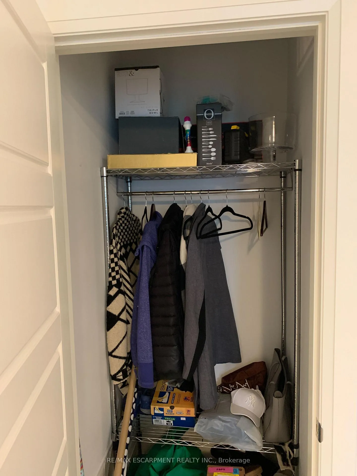 Photo 26 of Unit 210, 5 Wake Robin Drive, Kitchener, Larentian West — HOMEH