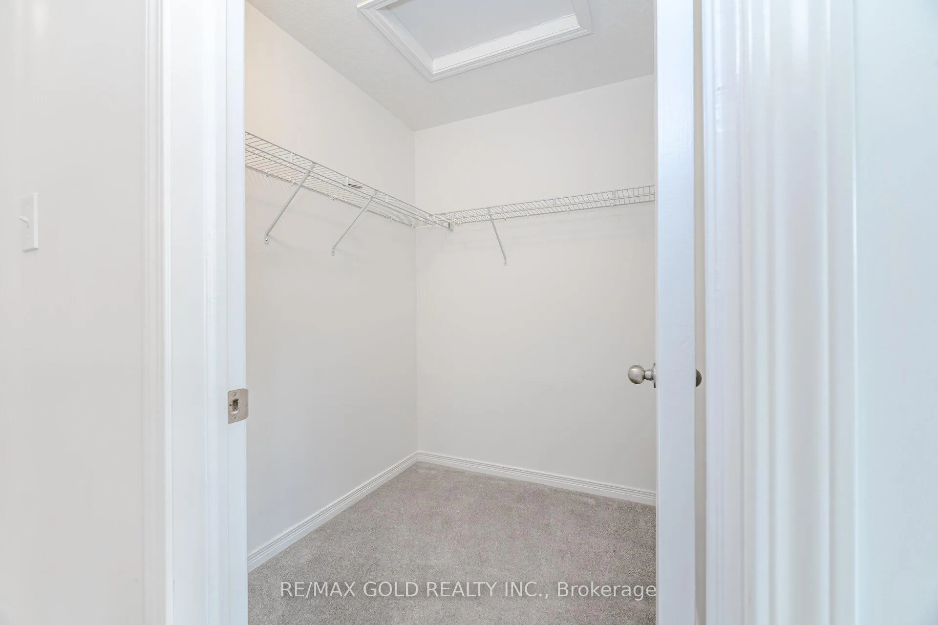 Photo 29 of 26 West Mill Street, North Dumfries — HOMEH