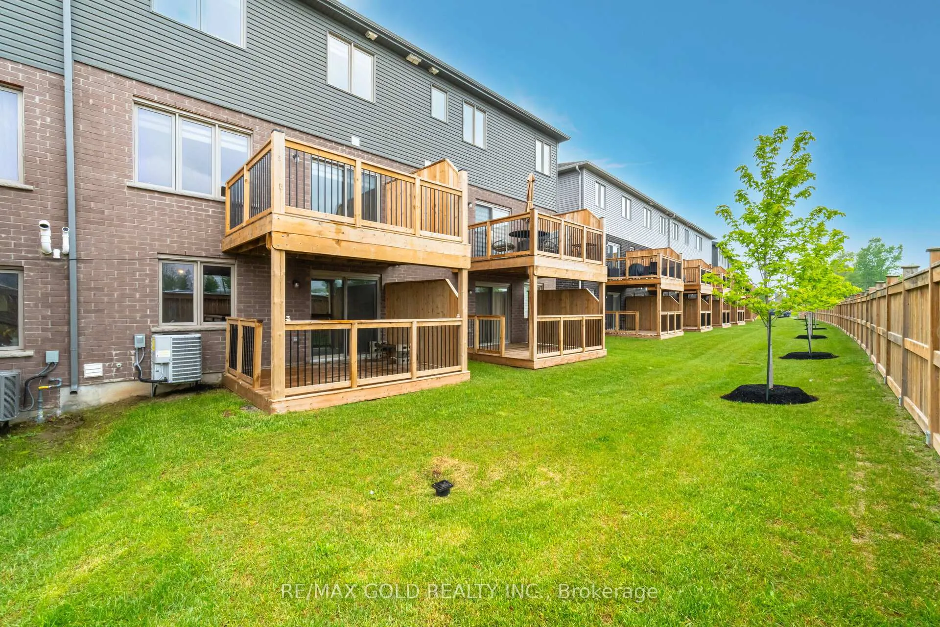 Photo 46 of 26 West Mill Street, North Dumfries — HOMEH