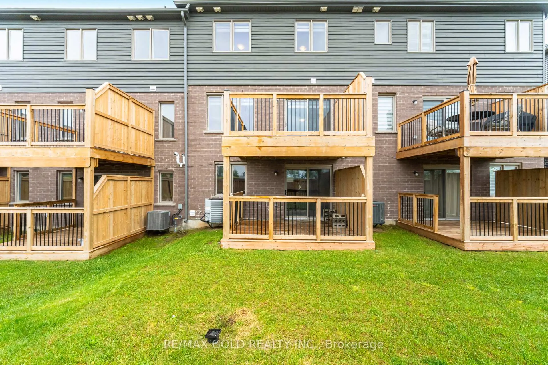 Photo 47 of 26 West Mill Street, North Dumfries — HOMEH