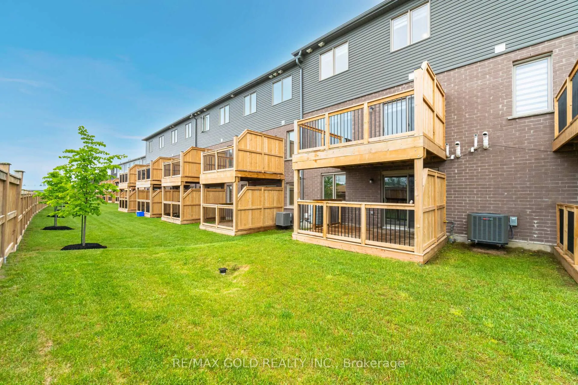 Photo 48 of 26 West Mill Street, North Dumfries — HOMEH
