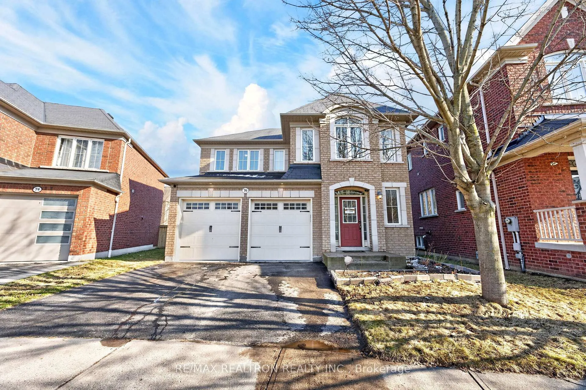 Photo 2 of 76 Booker Drive, Ajax, Northeast Ajax — HOMEH