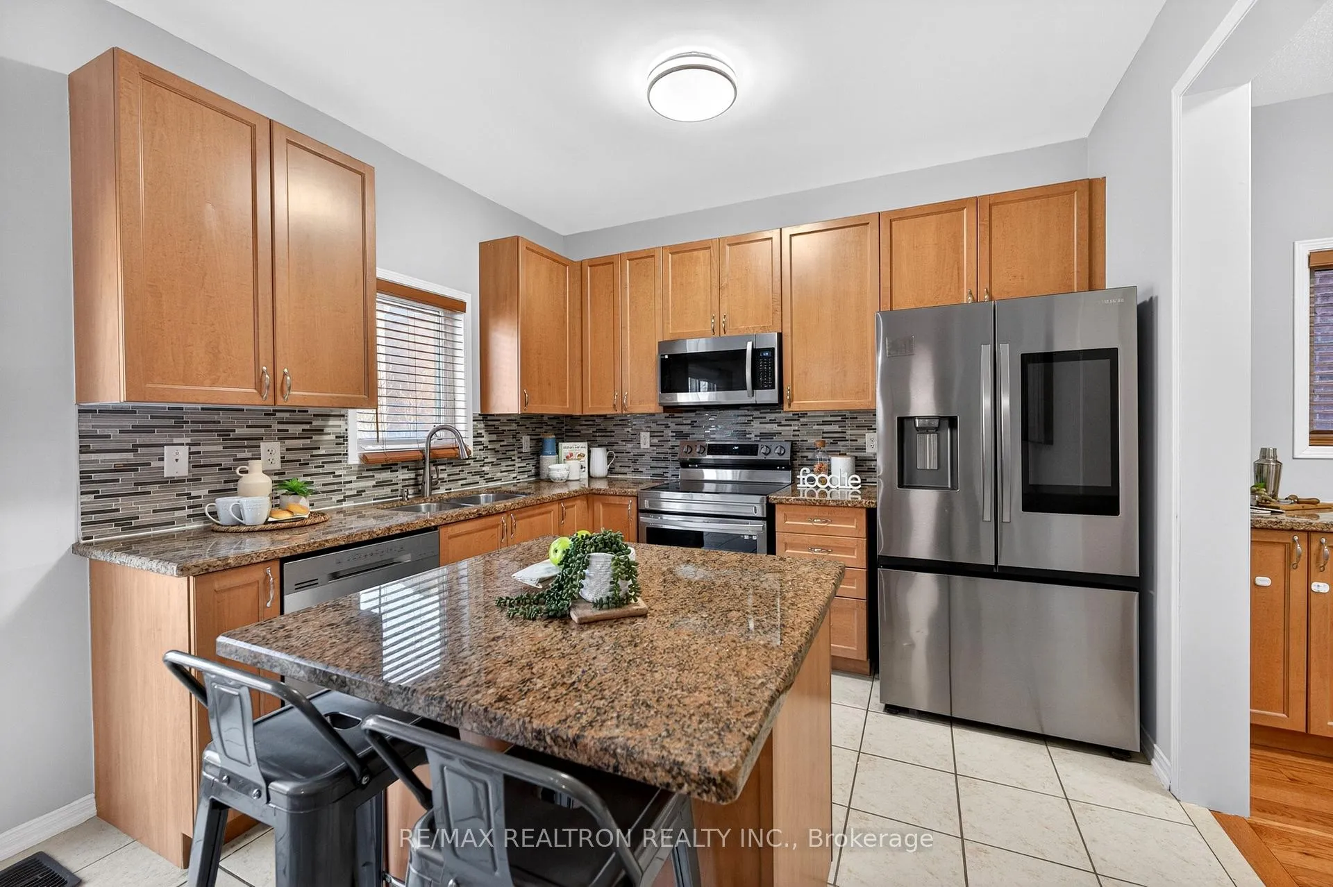 Photo 9 of 76 Booker Drive, Ajax, Northeast Ajax — HOMEH
