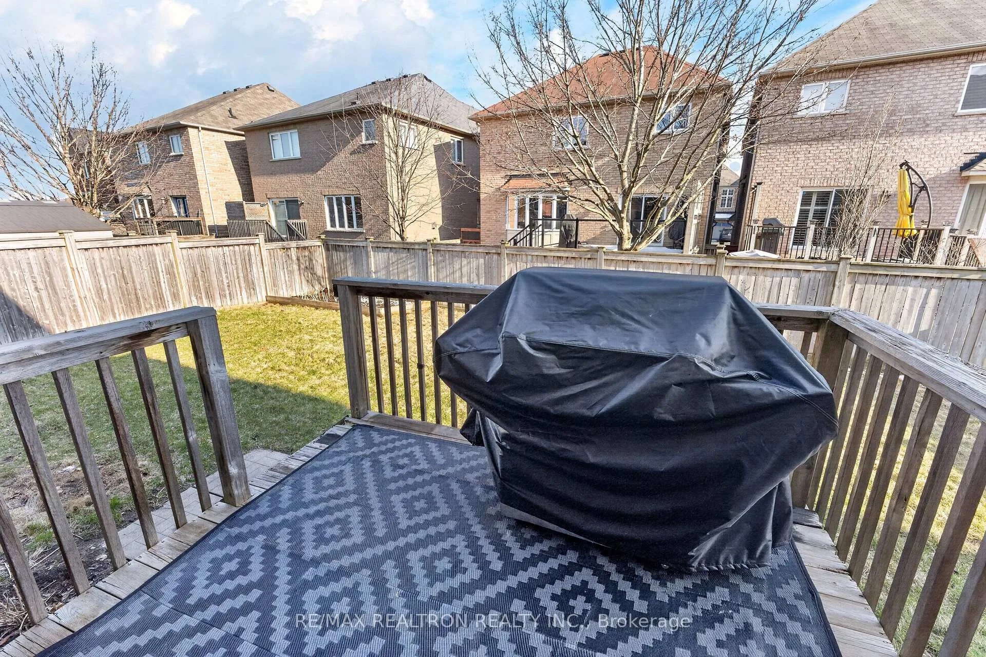 Photo 24 of 76 Booker Drive, Ajax, Northeast Ajax — HOMEH