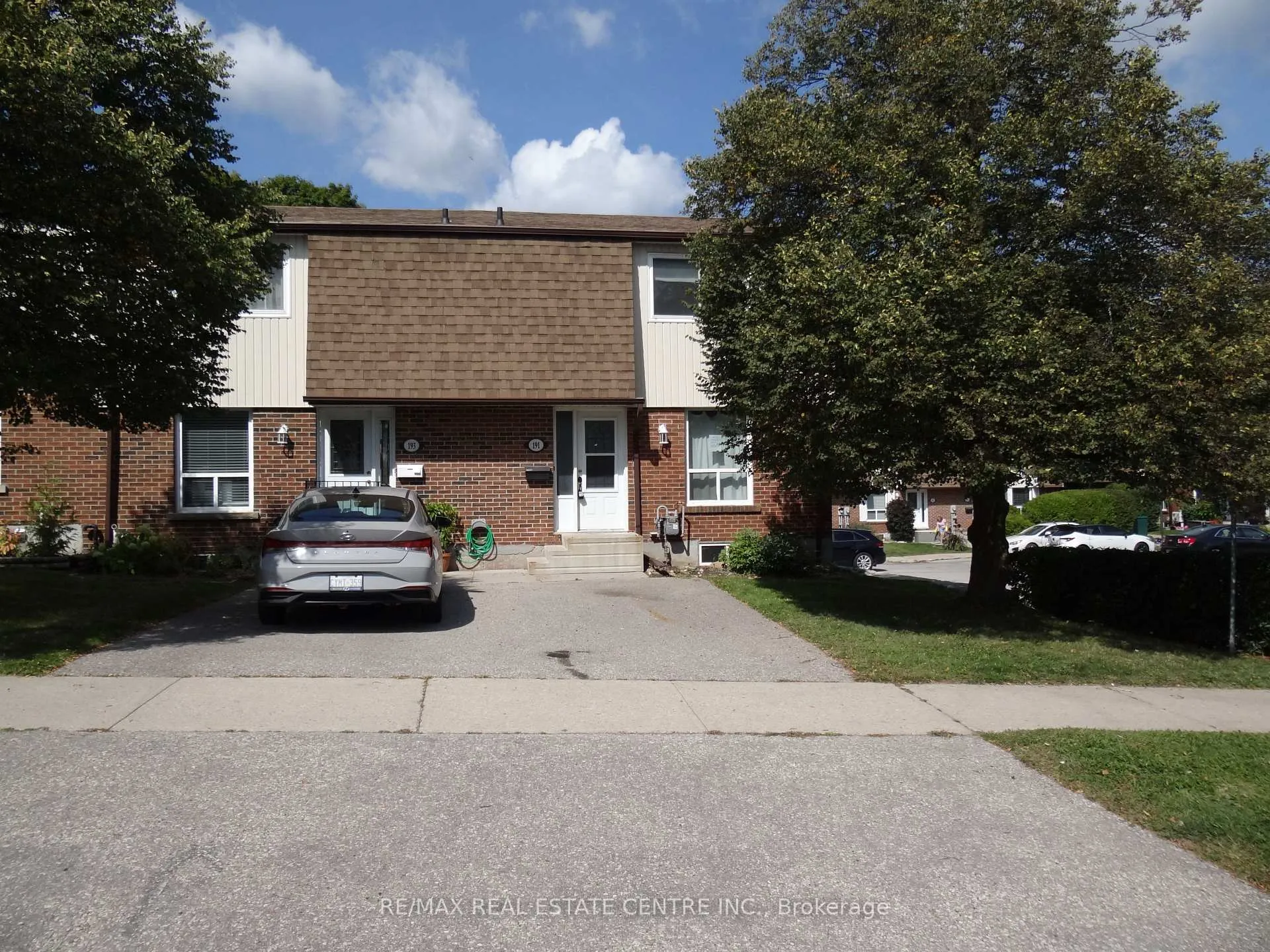 Front of 191 Kingham Road