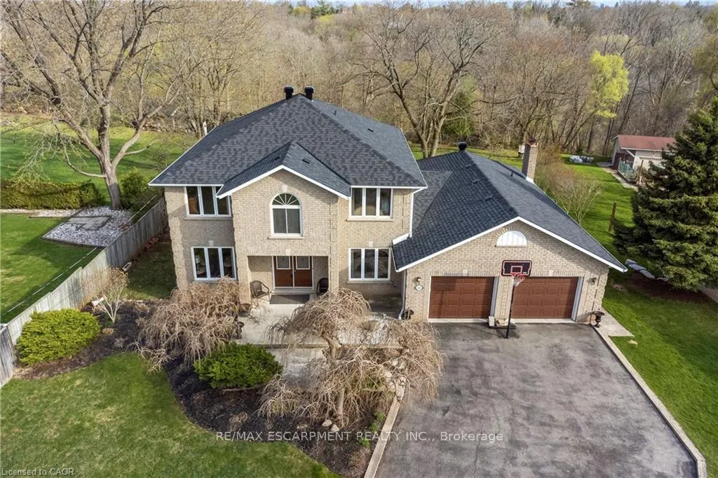 Photo 4 of 266 Sumach Drive, Burlington, Bayview — HOMEH