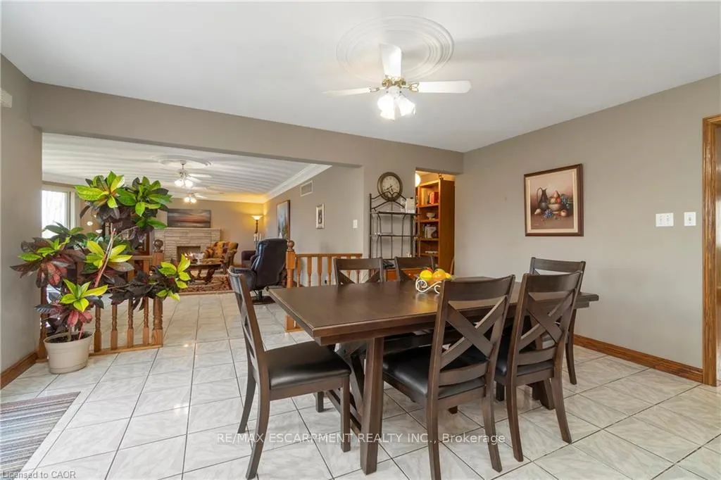 Photo 13 of 266 Sumach Drive, Burlington, Bayview — HOMEH