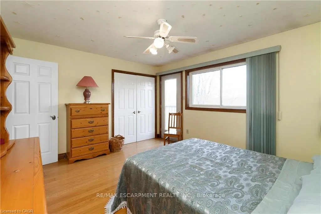 Photo 24 of 266 Sumach Drive, Burlington, Bayview — HOMEH