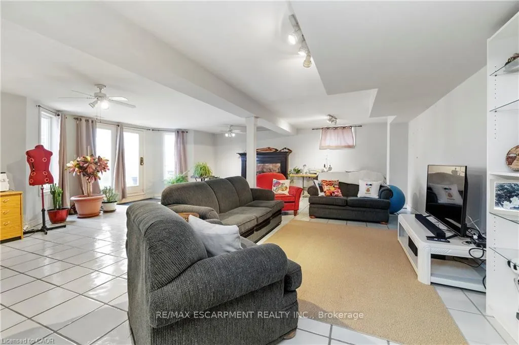 Photo 28 of 266 Sumach Drive, Burlington, Bayview — HOMEH