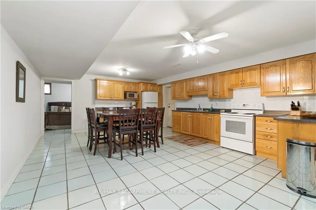 Photo 31 of 266 Sumach Drive, Burlington, Bayview — HOMEH