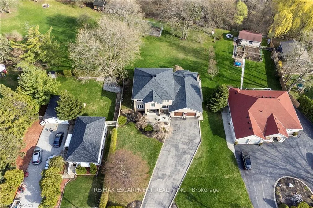 Photo 41 of 266 Sumach Drive, Burlington, Bayview — HOMEH